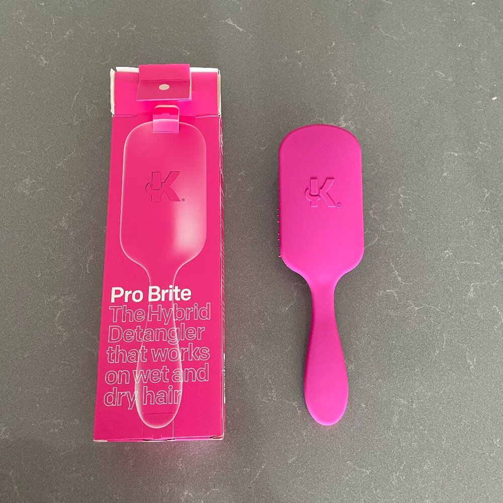 The Knot for Dr. CONAIR | Pro Brite Wet and Dry Detangler Hair Brush